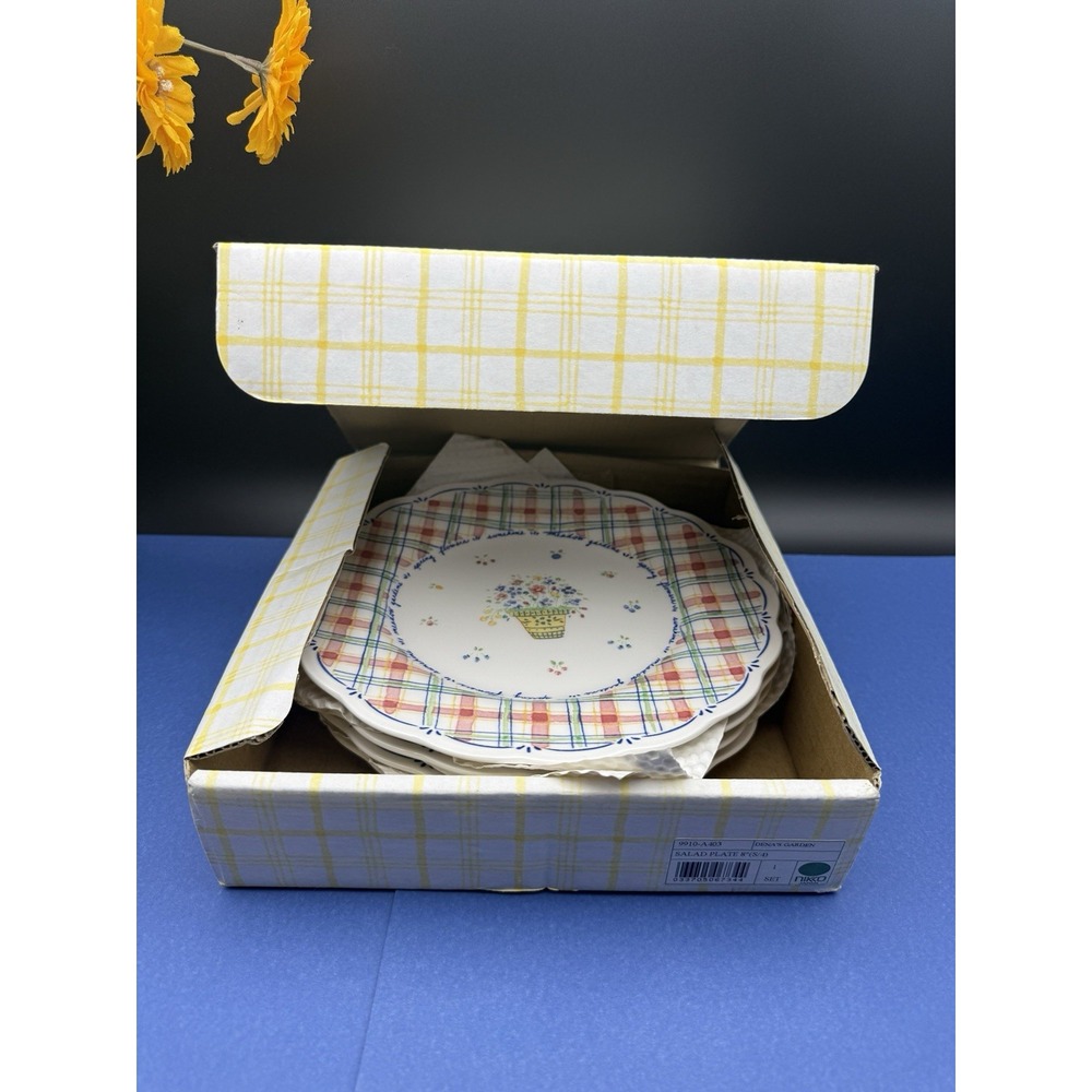 Nikko Dena's Garden Set of Four Salad Plates 8" green yellow blue Red 1998 New - Picture 5 of 17